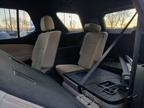 Certified 2022 Chevrolet Traverse LS w/ Midnight/Sport Edition image 25