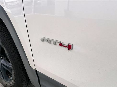 Used 2024 GMC Terrain AT4 w/ Tech Package AWD/4WD image 23