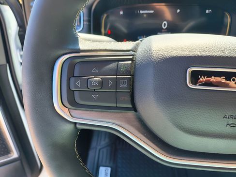 Used 2024 Jeep Wagoneer Series II image 23