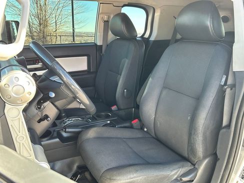 Used 2007 Toyota FJ Cruiser 4WD image 18