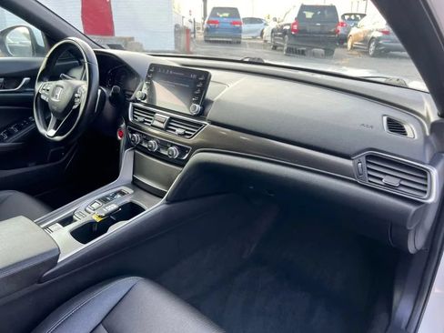 Used 2019 Honda Accord Sport image 17