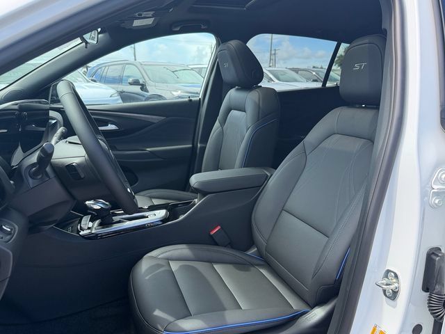 New 2026 Buick Envista Sport Touring w/ Convenience I Package FWD image 9