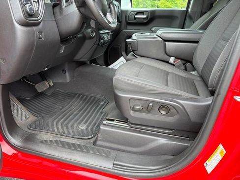 Used 2023 Chevrolet Silverado 1500 Custom Trail Boss w/ LPO, Dark Essentials Package AWD/4WD image 9