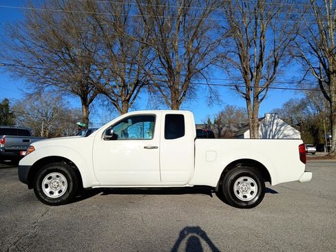 Used 2019 Nissan Frontier S image 1