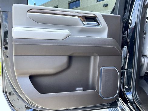 Used 2024 Chevrolet Silverado 2500 LT AWD/4WD image 19