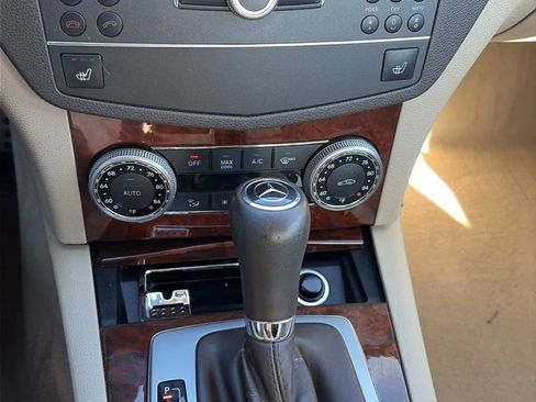 Used 2011 Mercedes-Benz C 300 4MATIC Sedan image 23