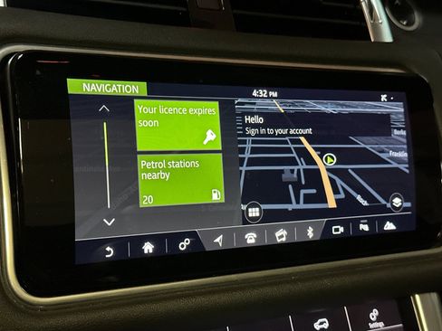 Used 2022 Land Rover Range Rover Sport SE image 18