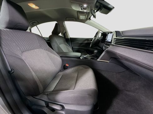 Used 2025 Toyota Camry LE FWD image 29