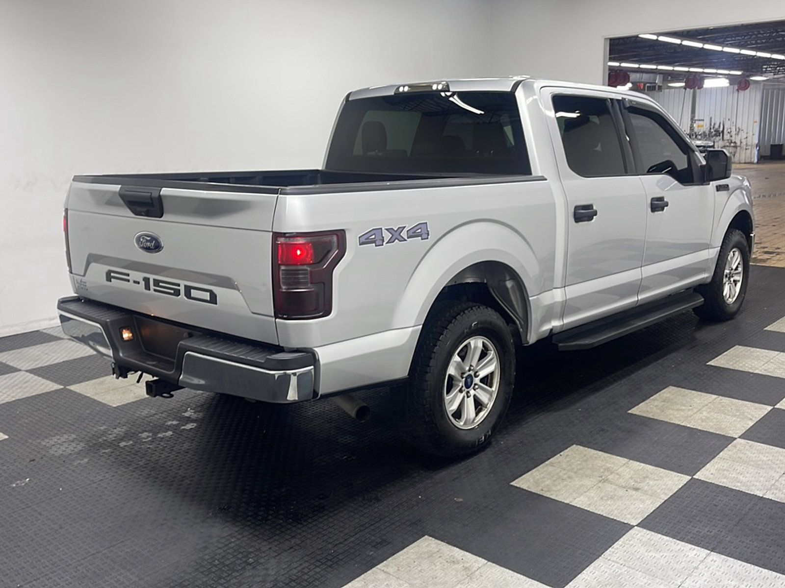 Used 2018 Ford F150 XLT AWD/4WD image 19