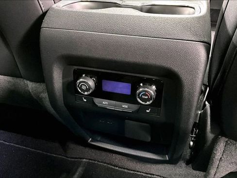New 2026 Chevrolet Traverse High Country w/ LPO, Floor Liner Package AWD/4WD image 4