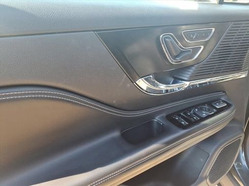 Used 2020 Lincoln Corsair AWD w/ Equipment Group 101A image 5