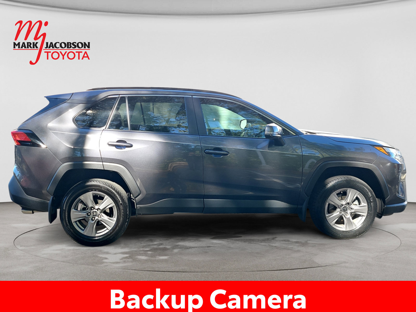 Used 2023 Toyota RAV4 XLE FWD image 7