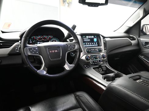 Used 2017 GMC Yukon XL SLT image 19