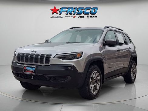 Used 2021 Jeep Cherokee Trailhawk w/ Technology Group AWD/4WD image 3