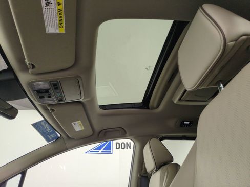 Certified 2024 Honda Odyssey Elite image 25