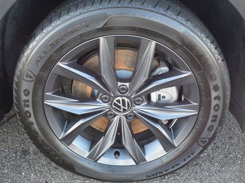 Used 2023 Volkswagen Tiguan SE FWD image 46