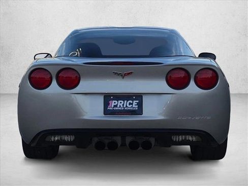 Used 2007 Chevrolet Corvette Coupe RWD image 7