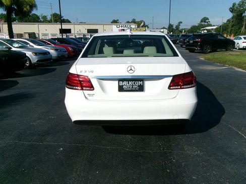 Used 2014 Mercedes-Benz E 350 Sedan image 5