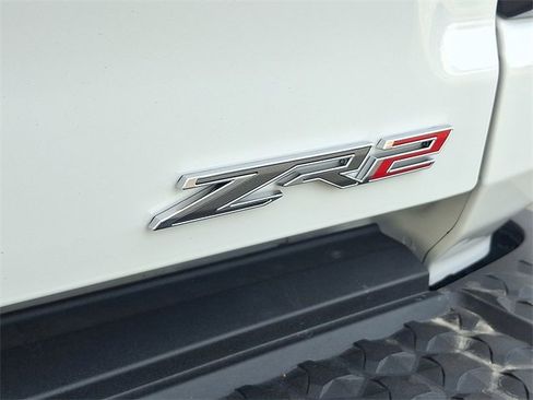 Certified 2025 Chevrolet Colorado ZR2 w/ Technology Package image 34