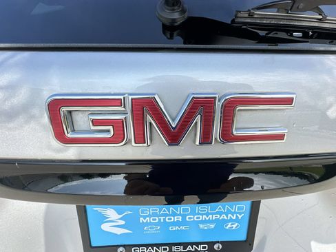 Used 2021 GMC Terrain SLE w/ Driver Convenience Package AWD/4WD image 29
