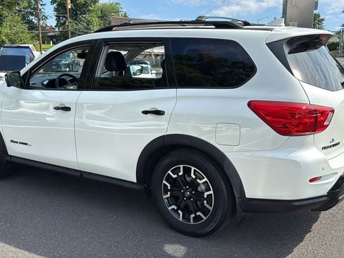 Used 2020 Nissan Pathfinder SL AWD/4WD image 24