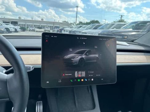Used 2024 Tesla Model Y Performance AWD/4WD image 13