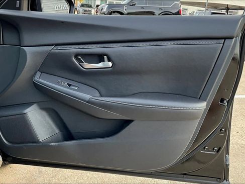 Used 2024 Nissan Sentra SV image 24