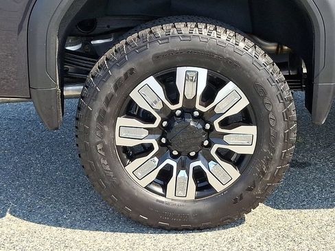 New 2026 GMC Sierra 2500 Denali w/ Denali Reserve Package AWD/4WD image 5