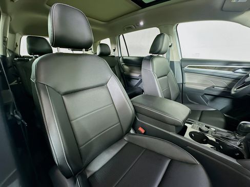 Used 2023 Volkswagen Atlas SE w/ Panoramic Sunroof Package AWD/4WD image 28