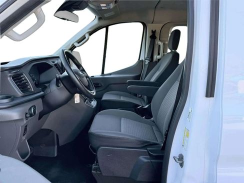 Used 2022 Ford Transit 350 XLT image 17