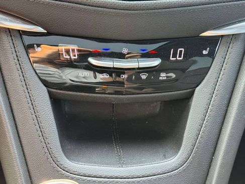 Used 2023 Cadillac XT5 Premium Luxury FWD image 36