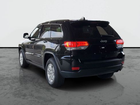 Used 2018 Jeep Grand Cherokee Laredo RWD image 3