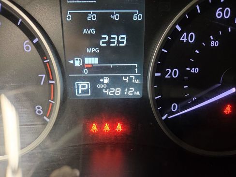 Used 2021 Nissan Kicks S FWD image 23