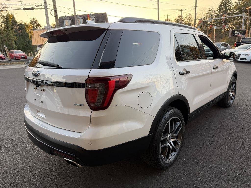 Used 2017 Ford Explorer Sport w/ Equipment Group 401A AWD/4WD image 5