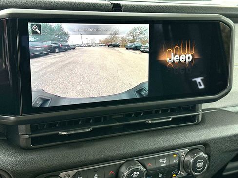 New 2026 Jeep Gladiator Sport image 20