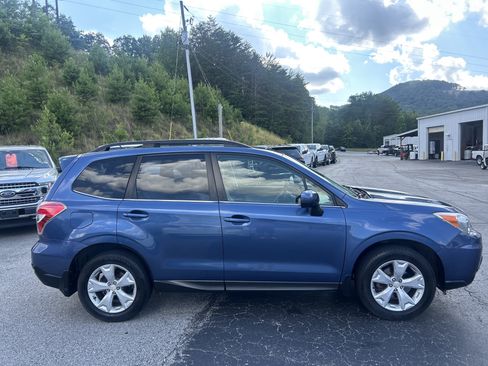 Used 2014 Subaru Forester 2.5i Limited w/ Protection Package #2 AWD/4WD image 9