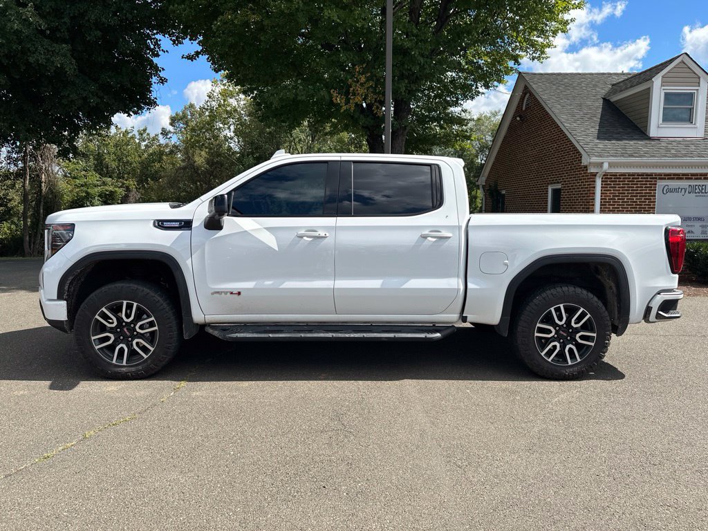 Used 2024 GMC Sierra 1500 AT4 w/ Technology Package AWD/4WD image 8