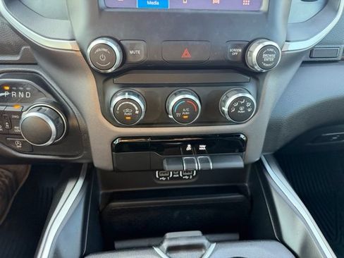 Used 2022 RAM 1500 Lone Star AWD/4WD image 24