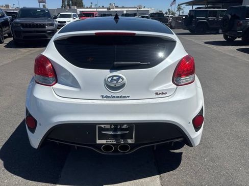 Used 2016 Hyundai Veloster Turbo w/ Option Group 04 FWD image 4