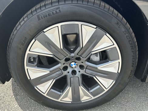 Used 2026 BMW iX xDrive45 w/ Executive Package image 12