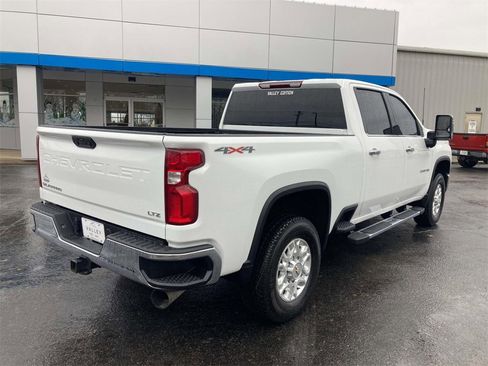Used 2024 Chevrolet Silverado 2500 LTZ image 4