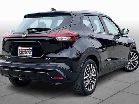 Certified 2021 Nissan Kicks SV image 12