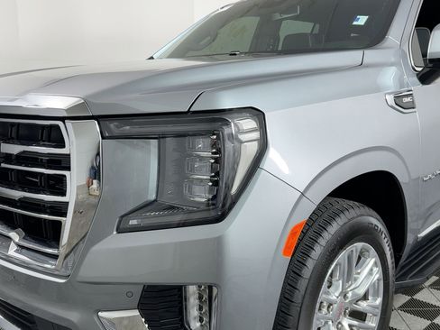 Used 2024 GMC Yukon SLT w/ SLT Luxury Package image 9
