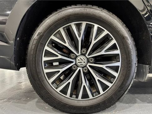 Used 2019 Volkswagen Jetta R-Line FWD image 43