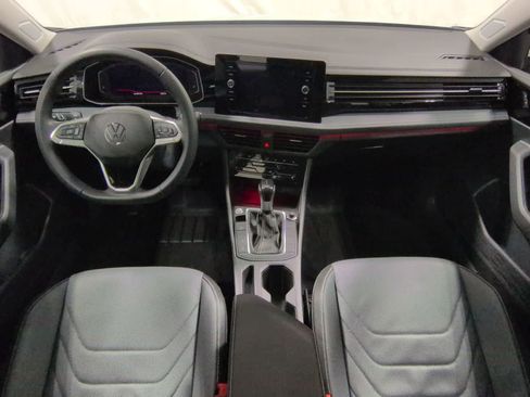 Used 2025 Volkswagen Jetta SEL image 16