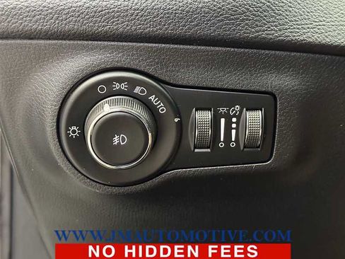 Used 2018 Jeep Compass Limited AWD/4WD image 36