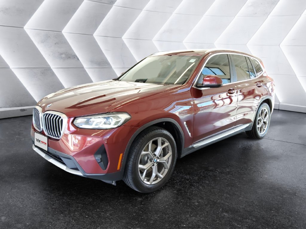 Used 2022 BMW X3 xDrive30i w/ Premium Package 2 AWD/4WD image 3