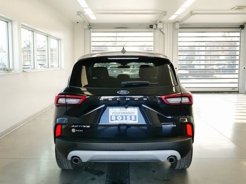 Used 2023 Ford Escape Active image 5