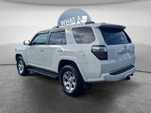 Used 2019 Toyota 4Runner SR5 AWD/4WD image 6