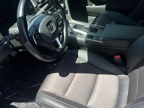 Used 2019 Honda Accord Sport image 10